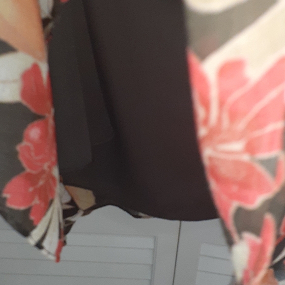 Summer sheer skirt size 10 - Picture 4 of 8